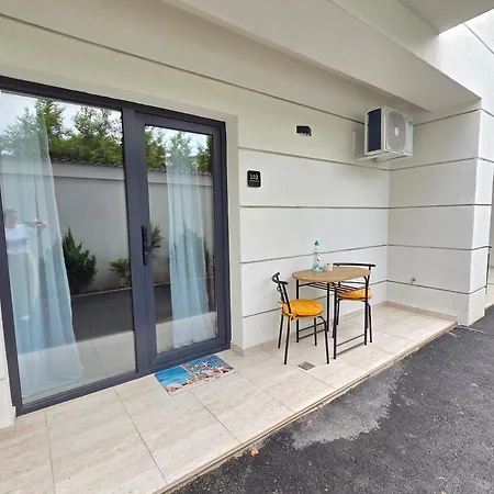 公寓式酒店 Chic 2 Chic Boutique 布加勒斯特