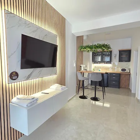 Chic 2 Chic Boutique 4*